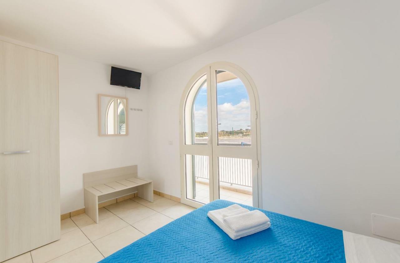 Casa Vacanze Dei Bacini Porto Cesareo Bagian luar foto